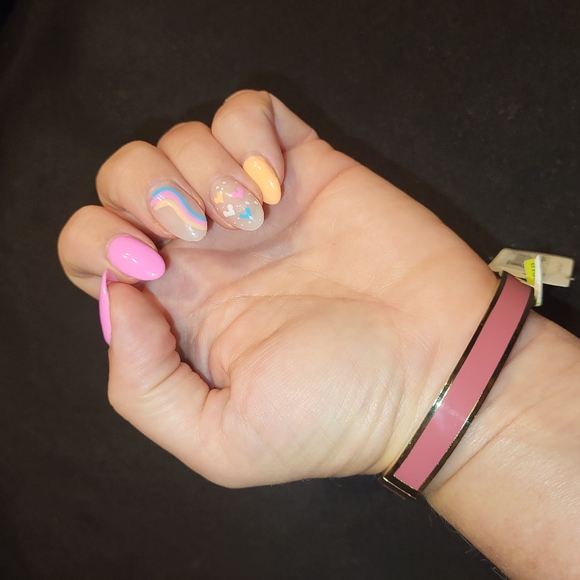 BRAND NEW COACH signature statement bracelet in PINK 🩷❤️💜 - Picture 8 of 8